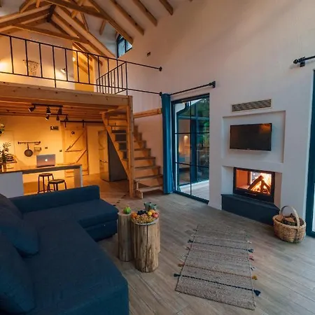 Atli Kosk Villa *